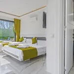 Villa Ortaç 2 Doğa ıçerisinde, Korunaklı Kas