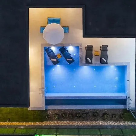 Ortac 2 Doga Icerisinde, Korunakli Villa Kas