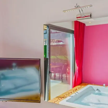 Ortac 2 Doga Icerisinde, Korunakli