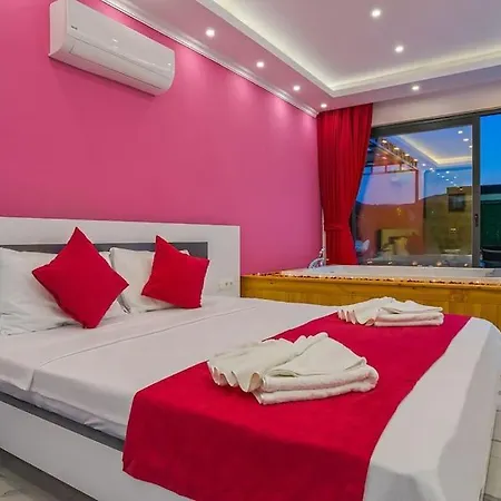 Ortac 2 Doga Icerisinde, Korunakli Villa *